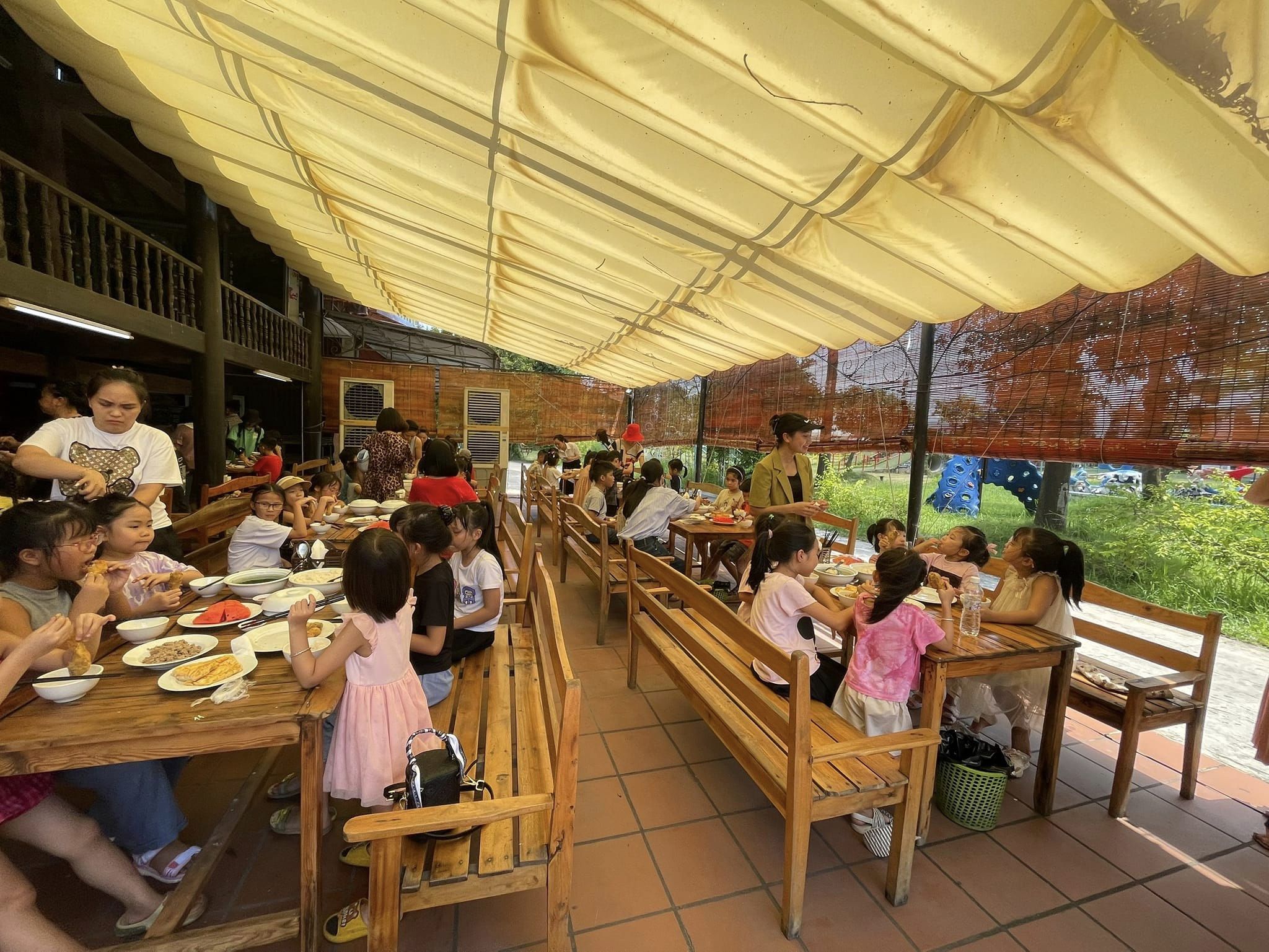 Slide db14f6e6-4db5-436e-aa09-decdd7b332cf