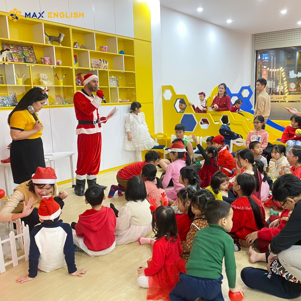 Slide 35349273-3b0d-4326-86f4-3961b47b489c