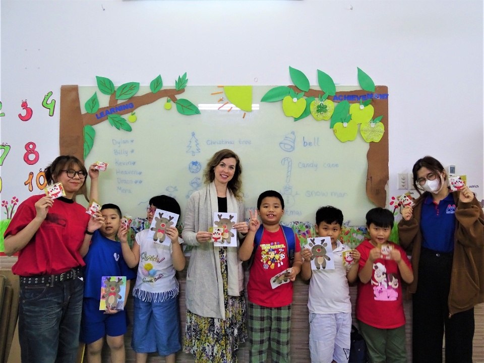 Slide 8294fd80-ffd5-440e-a0e8-eacb8e91c4c5