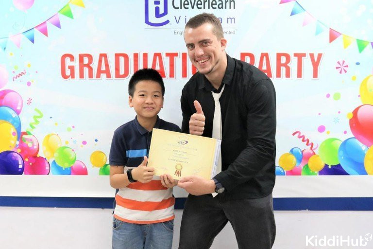 Slide 8e9f812e-7e61-48e9-ab7a-cf543337a863