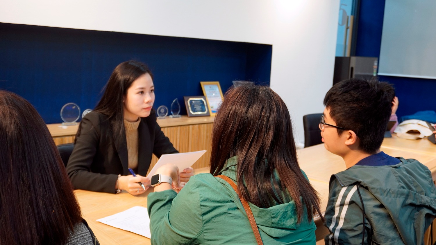 Slide e1ad77de-9e14-4c65-85dc-17637fe8c1f7