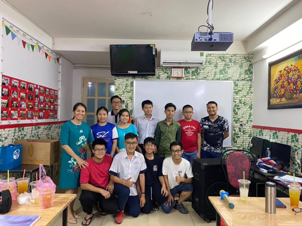 Slide 2b4da50e-d869-456b-823a-9142b1610b07