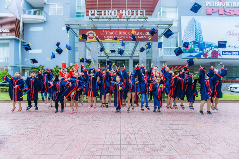 Slide c9f73454-4767-4539-96d0-267b70c425e9