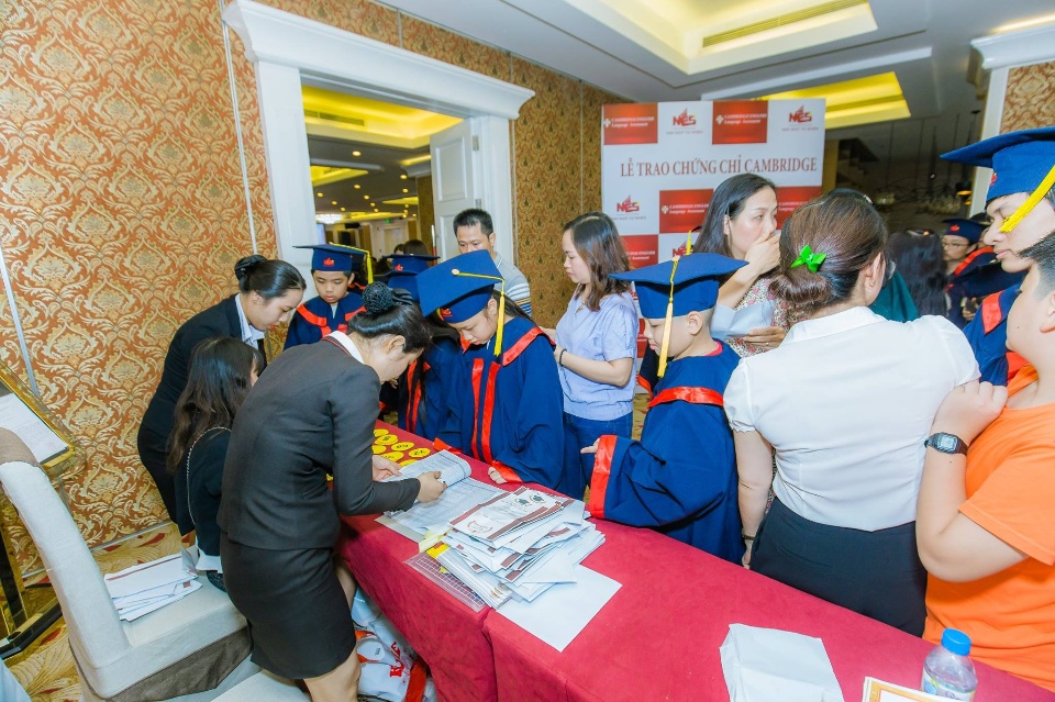 Slide b2884614-2a25-4a3a-9191-351d5756f1d0