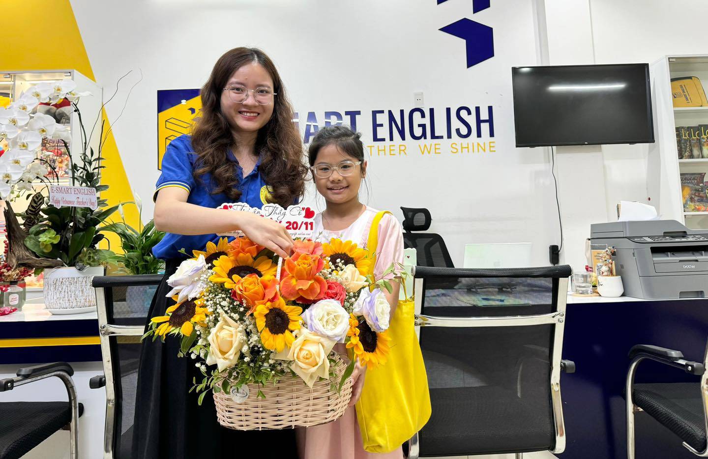 Slide 94eef81b-52ec-4651-8830-5f3cc450b850