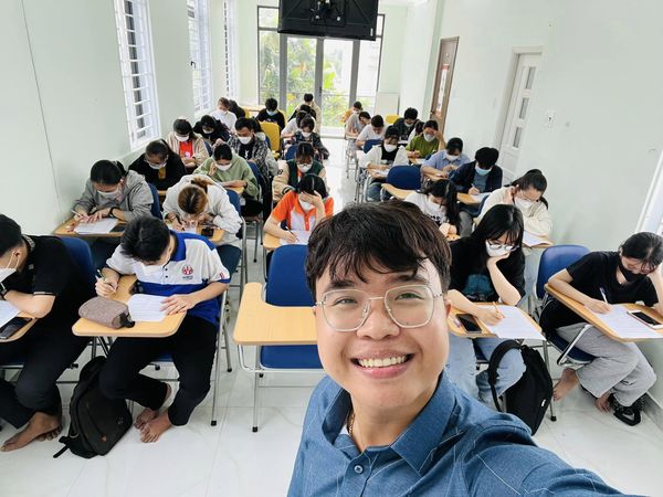 Slide 42f6e558-7fc1-4e0e-8346-883cf5884e42