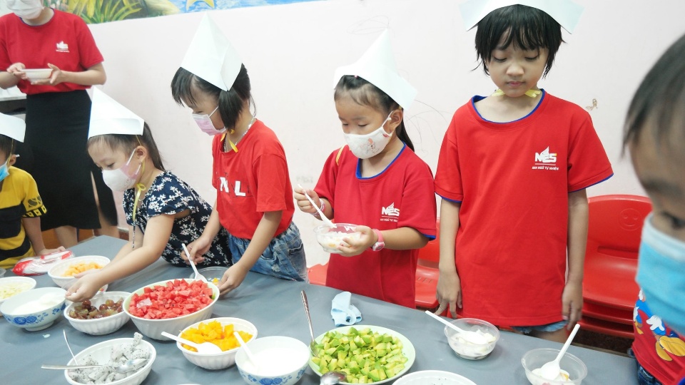 Slide 0691e210-9751-4e2f-a8c3-c1ee108e4ea4