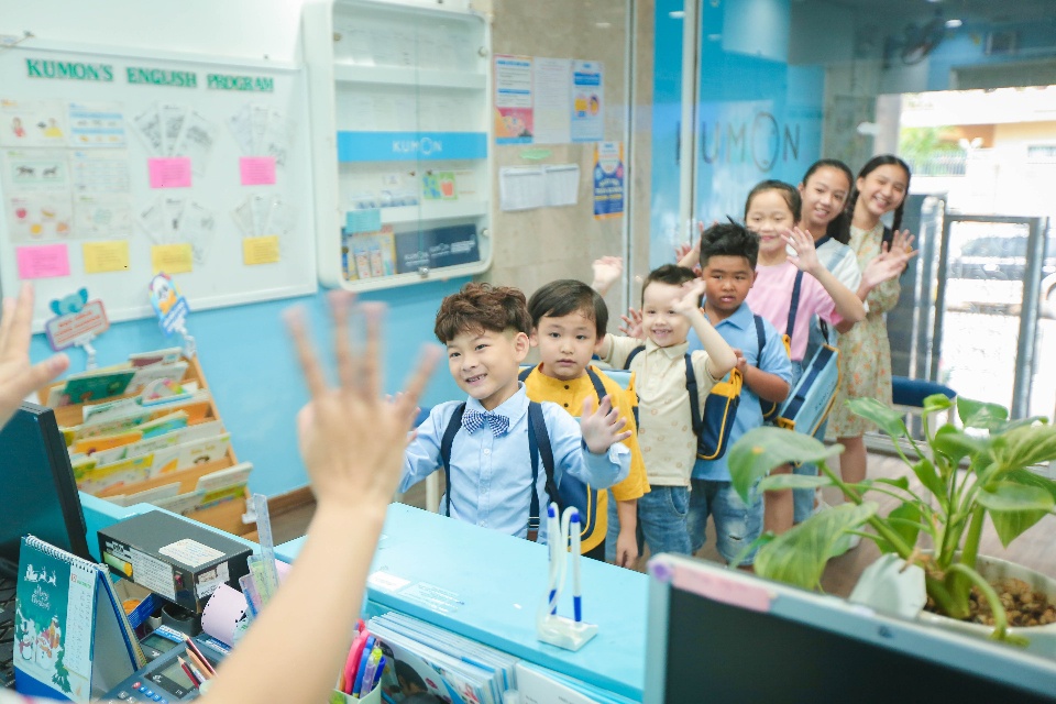 Slide 570f9341-d672-47cb-8038-7b3e4d79725c