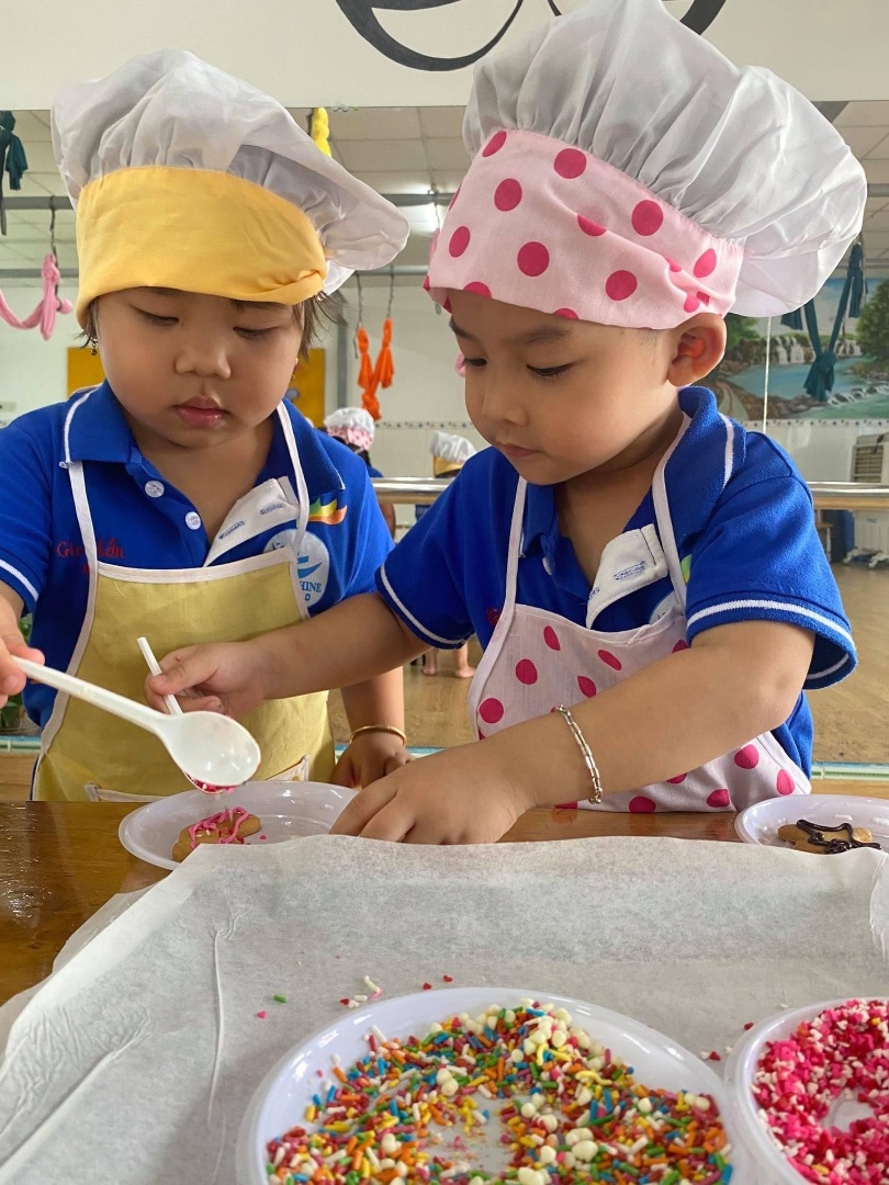 Slide f2d7a840-1702-43f1-a77b-cf9863d2da66