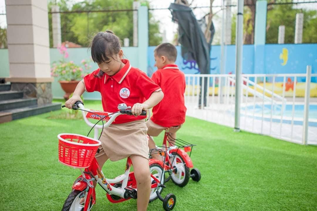 Slide b3ccf12d-eda8-4e9c-bc71-983f5c59fa91