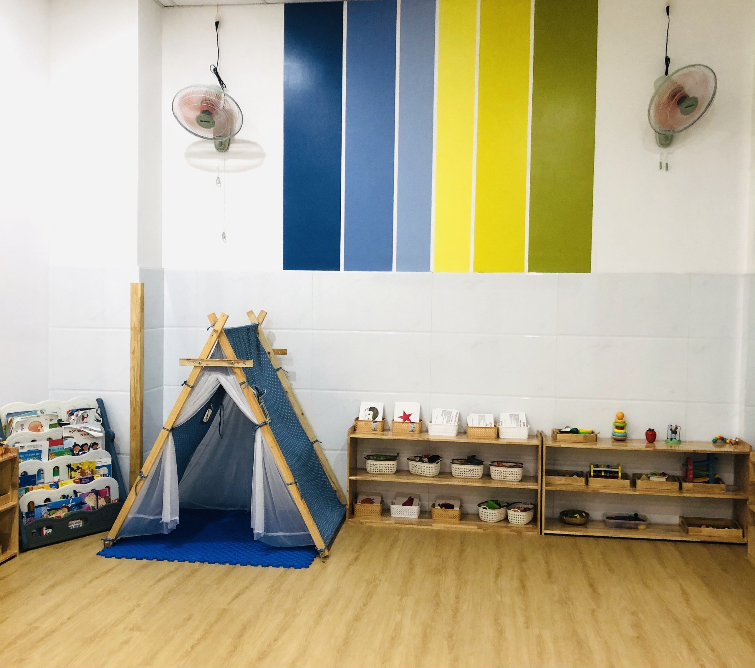 Slide 246a165b-cfc9-42d1-bcc5-6bd0b35d6bae