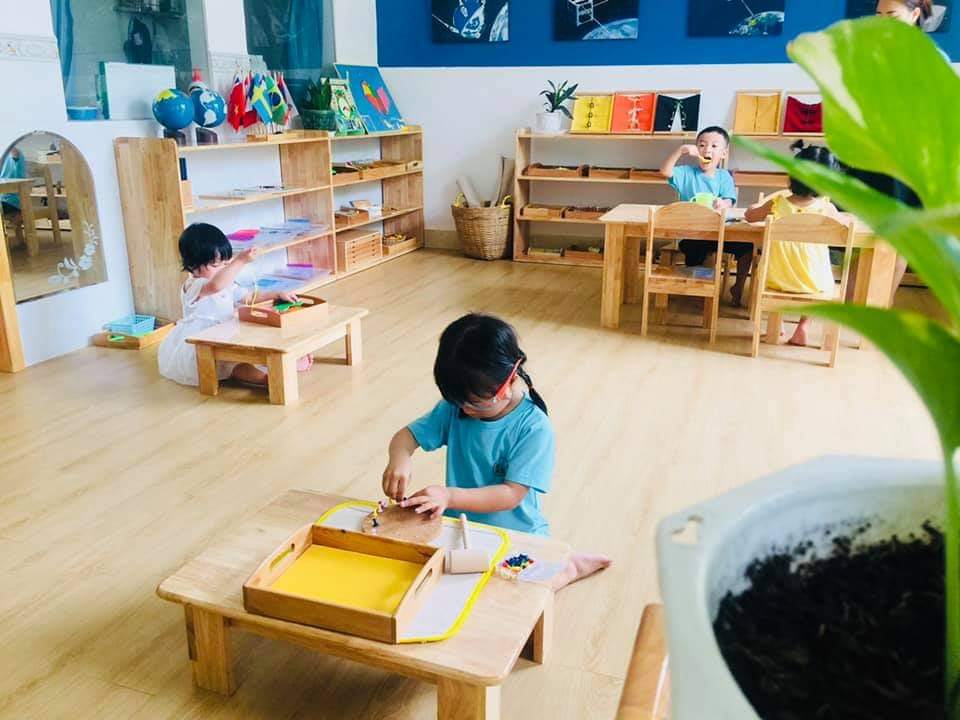 Slide e610df2f-eb79-408f-a1f4-492f148ffa60