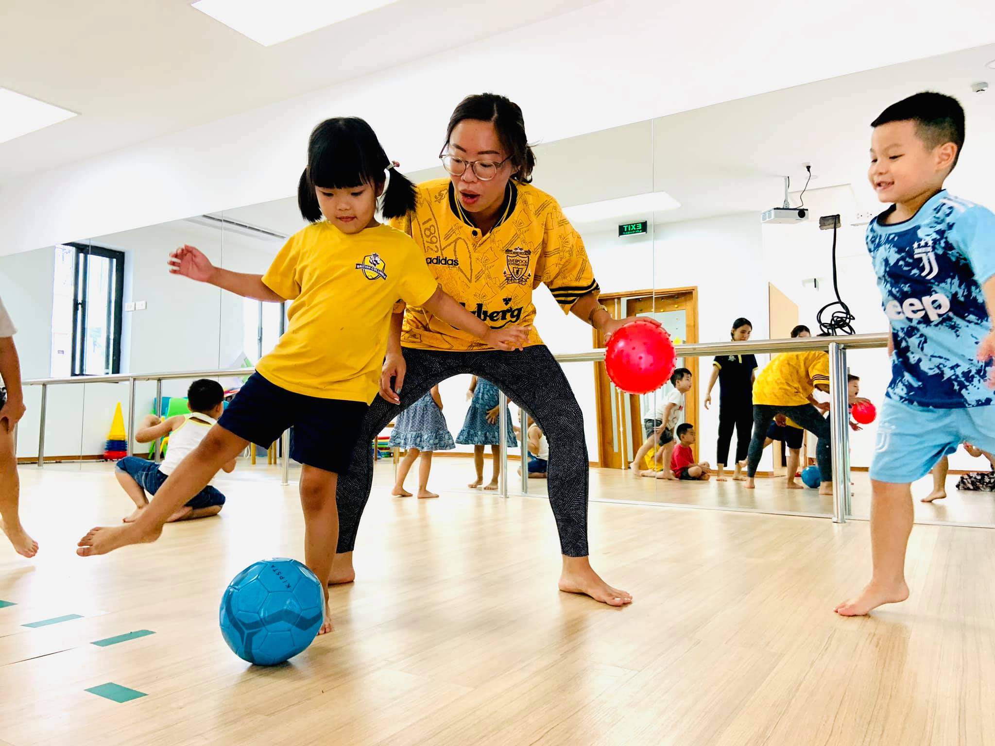 Slide 98db30b1-ec8d-42f3-bbe4-a36779574a2b