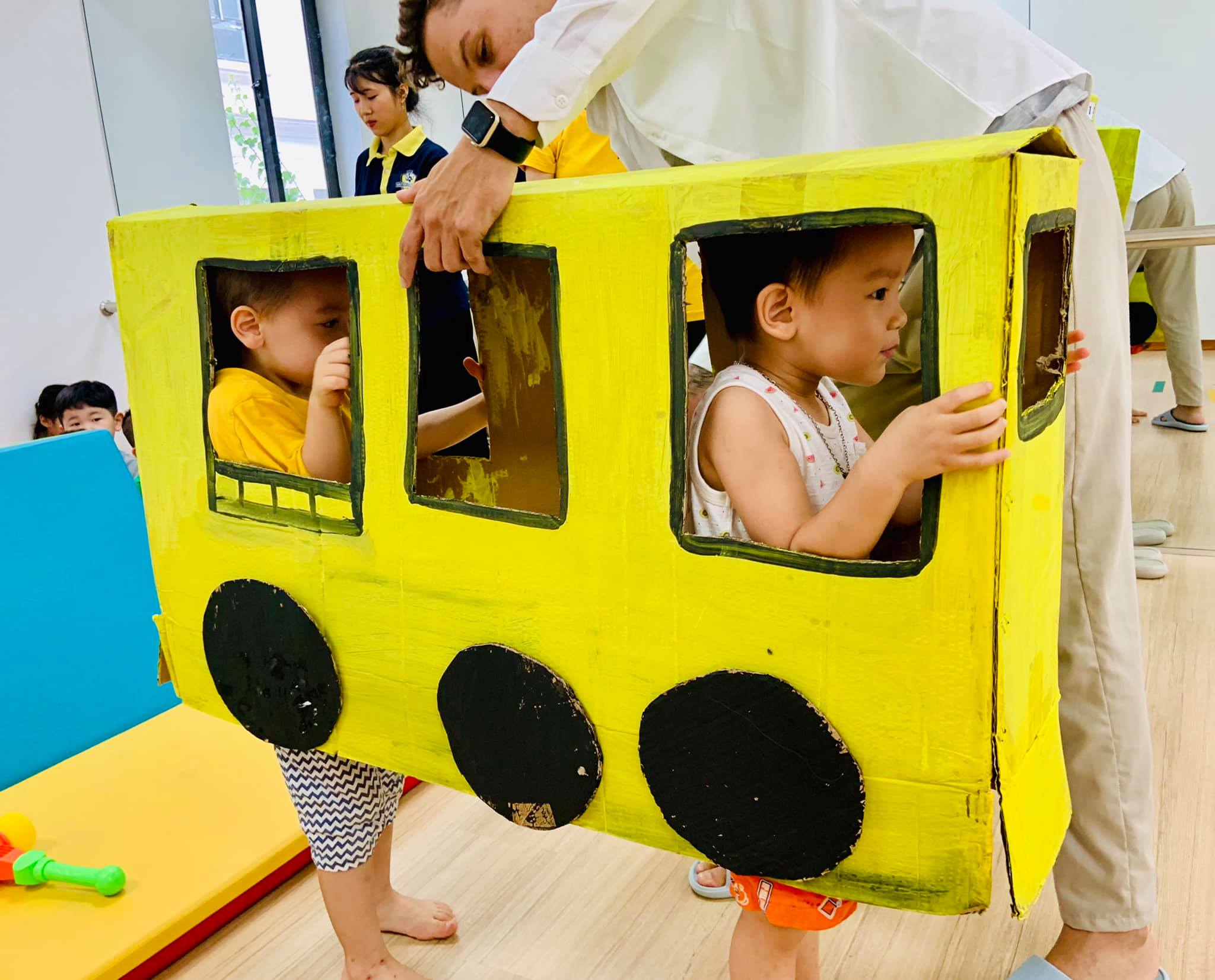 Slide d409f42e-d6b7-45c3-b910-663fee1dcb5b