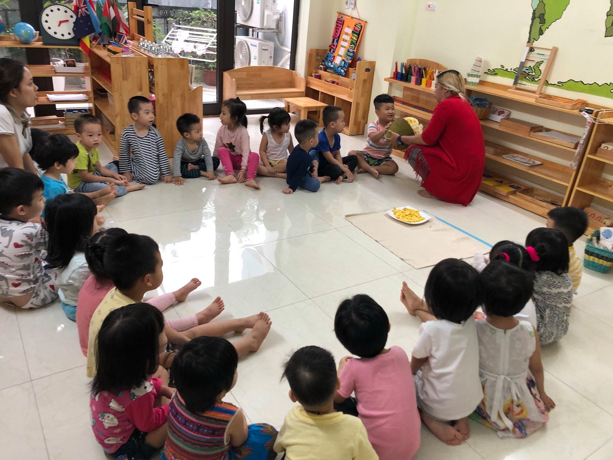 Slide 34579273-c798-4e8a-9fc9-1521d4ccade1